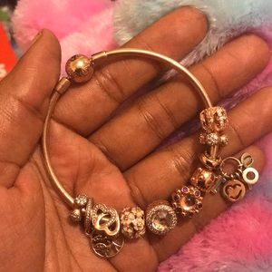 Pandora rose gold bracelet 7.5 inch w/10 charms
